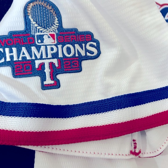 Women’s Texas Rangers Jersey - Picture 3 of 5